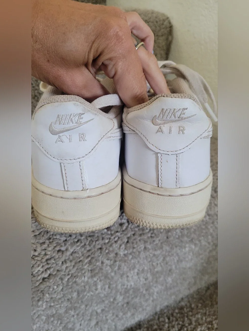 Nike  Air Force 1 '07 white leather sneakers Size 6Y